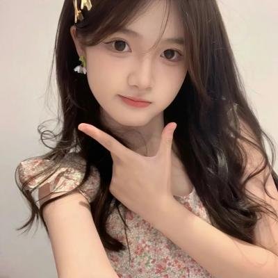 三个摩登女性